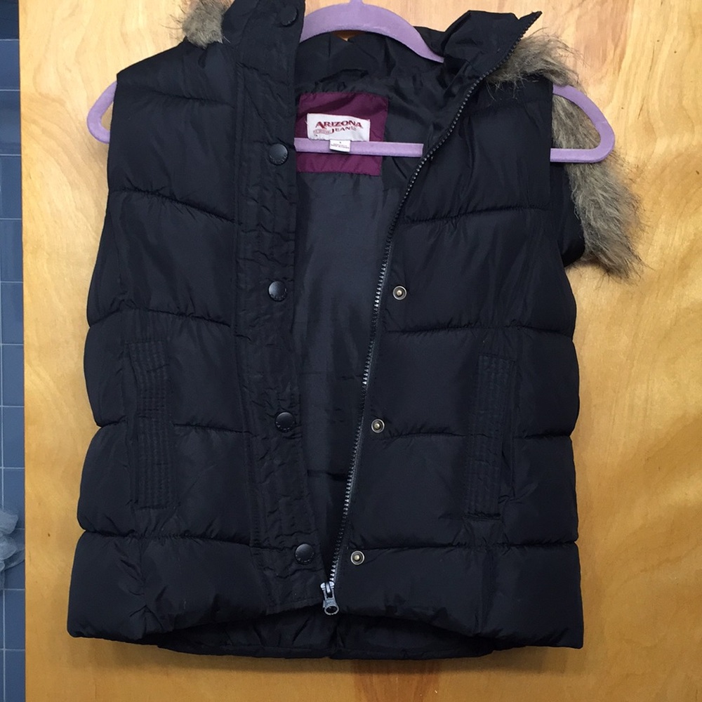 Arizona Jean Co. black vest w/ non-detachable hood